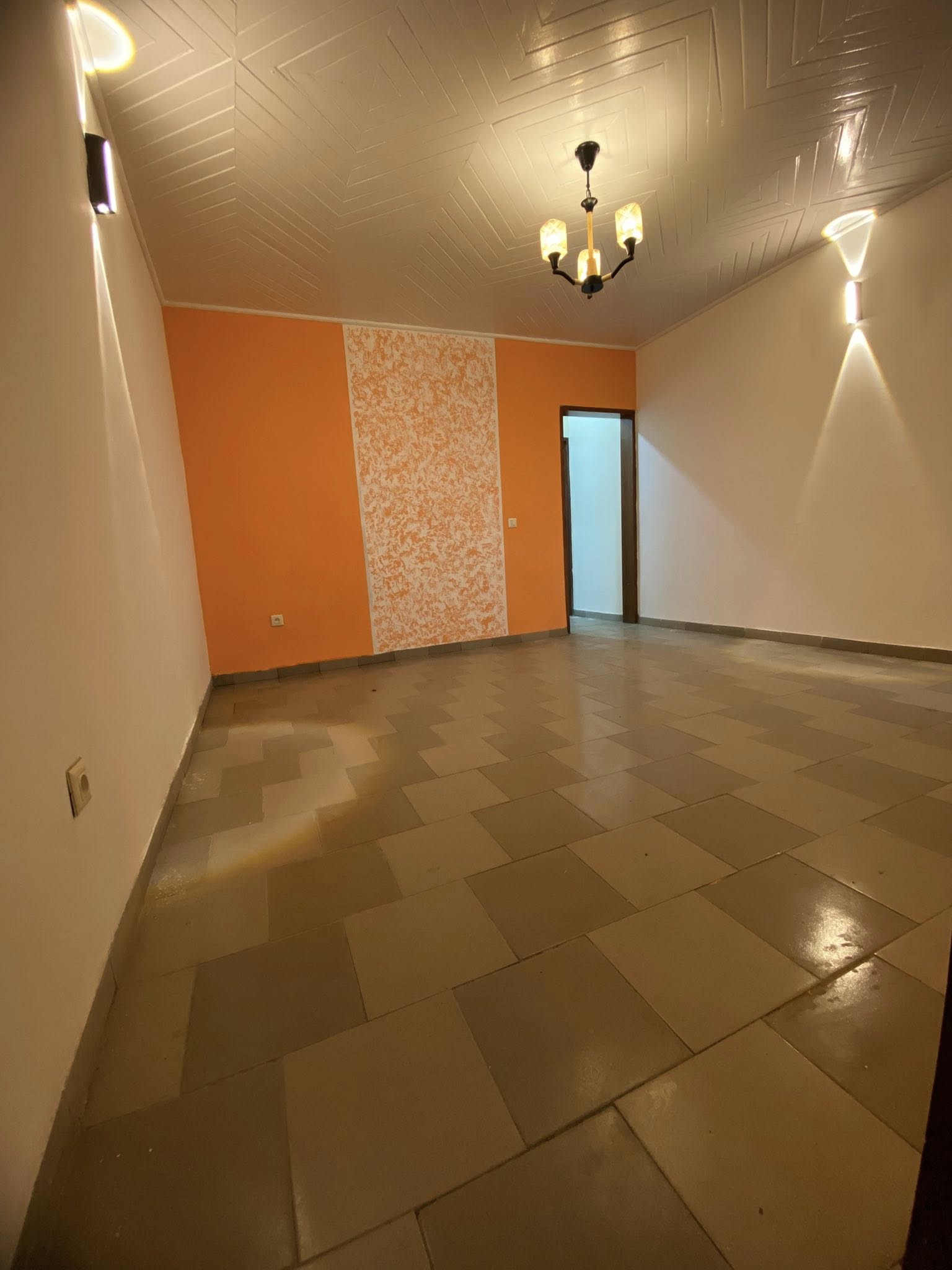 DOUALA – HÔPITAL GÉNÉRAL – STUDIO MODERNE