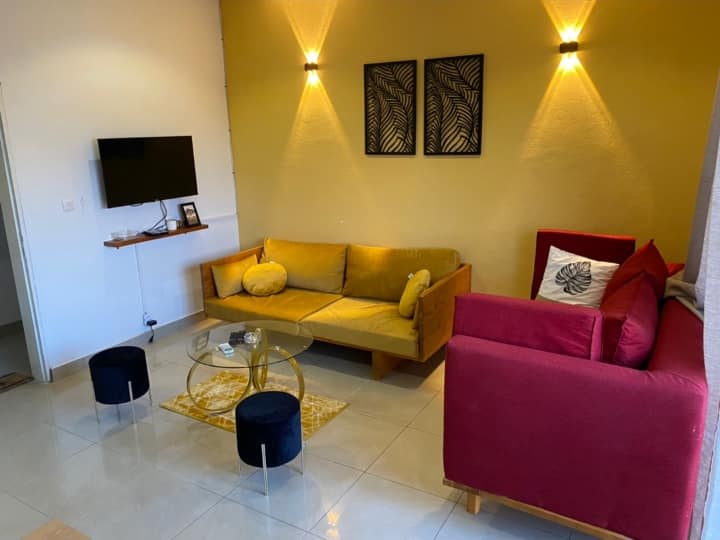 STUDIOS MEUBLÉS HAUT STANDING – BASTOS, YAOUNDÉ