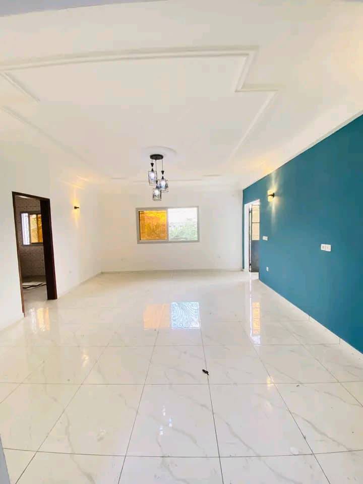 APPARTEMENT MODERNE ENTIEREMENT STAFFÉ À LOUER – LOGBESSOU