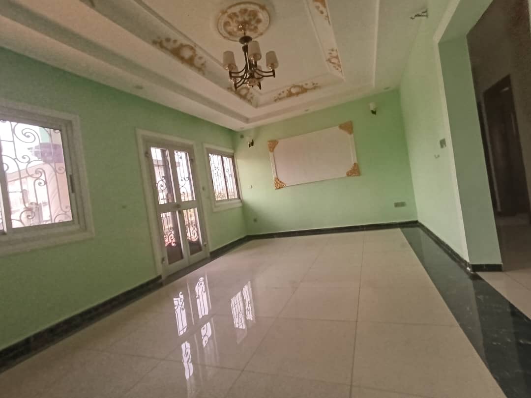 Appartement Bon Standing Neuf à louer à Awae