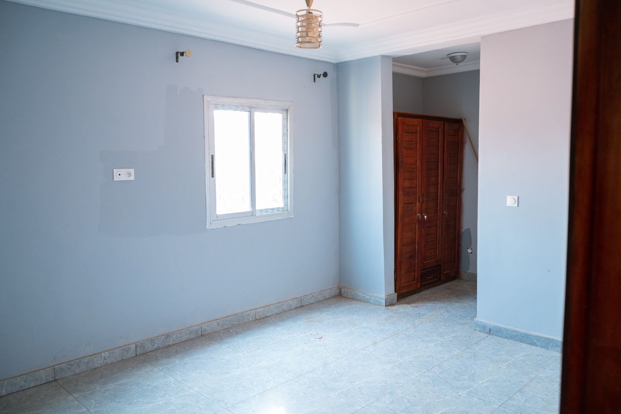 APPARTEMENT NEUF BON STANDING À LOUER – ODZA (Borne 12)