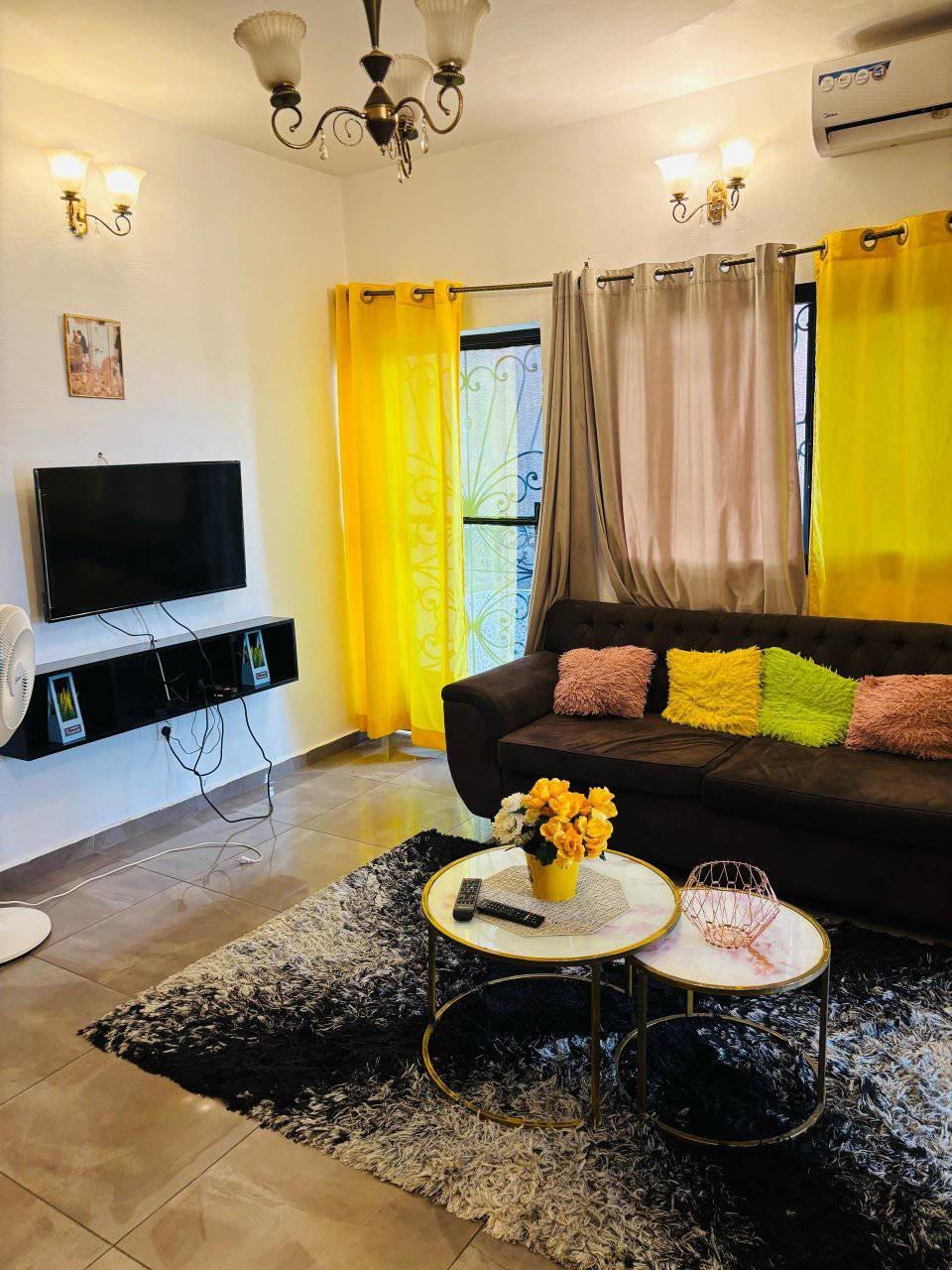 DOUALA - LOGPOM – STUDIO MEUBLÉ À LOUER