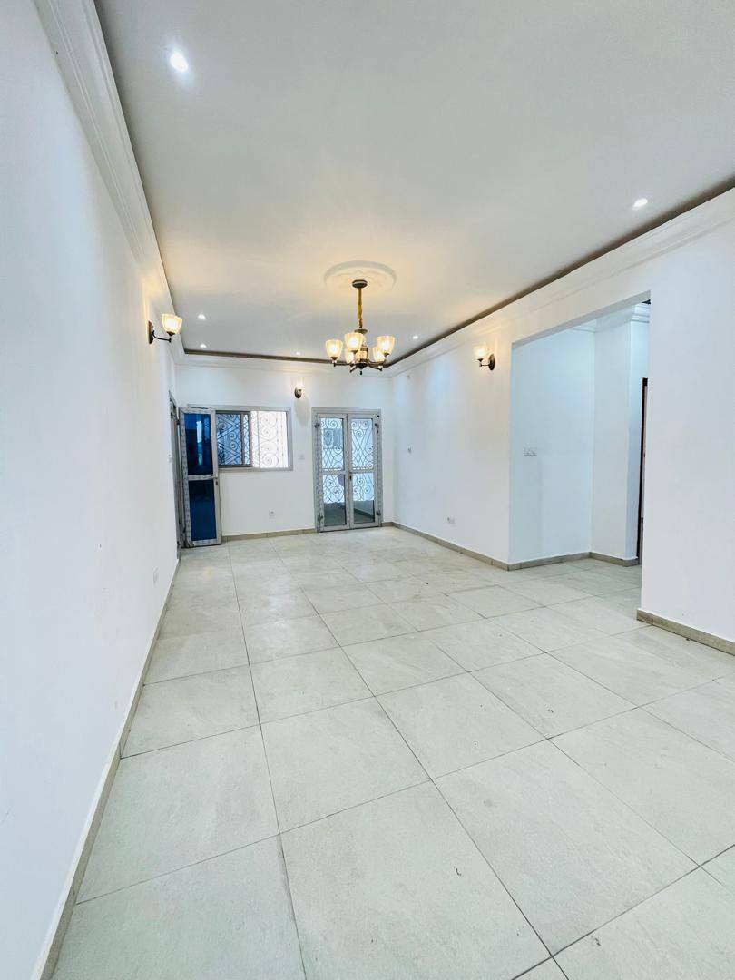 DOUALA – YASSA ENTRÉE STADE – APPARTEMENTS MODERNES