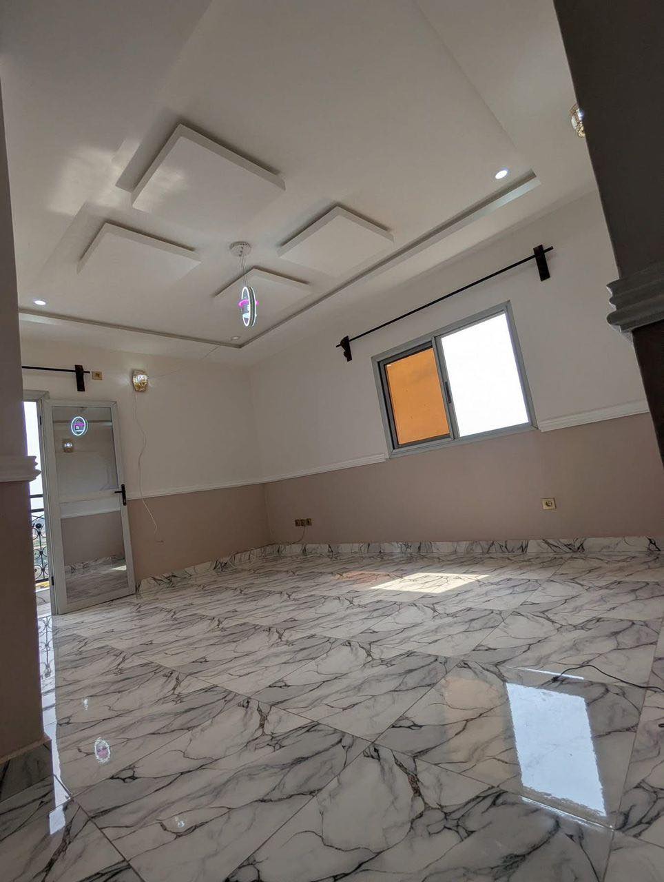 YAOUNDÉ – MVAN COMPLEXE BEAC / STUDIO STAFFÉ À LOUER