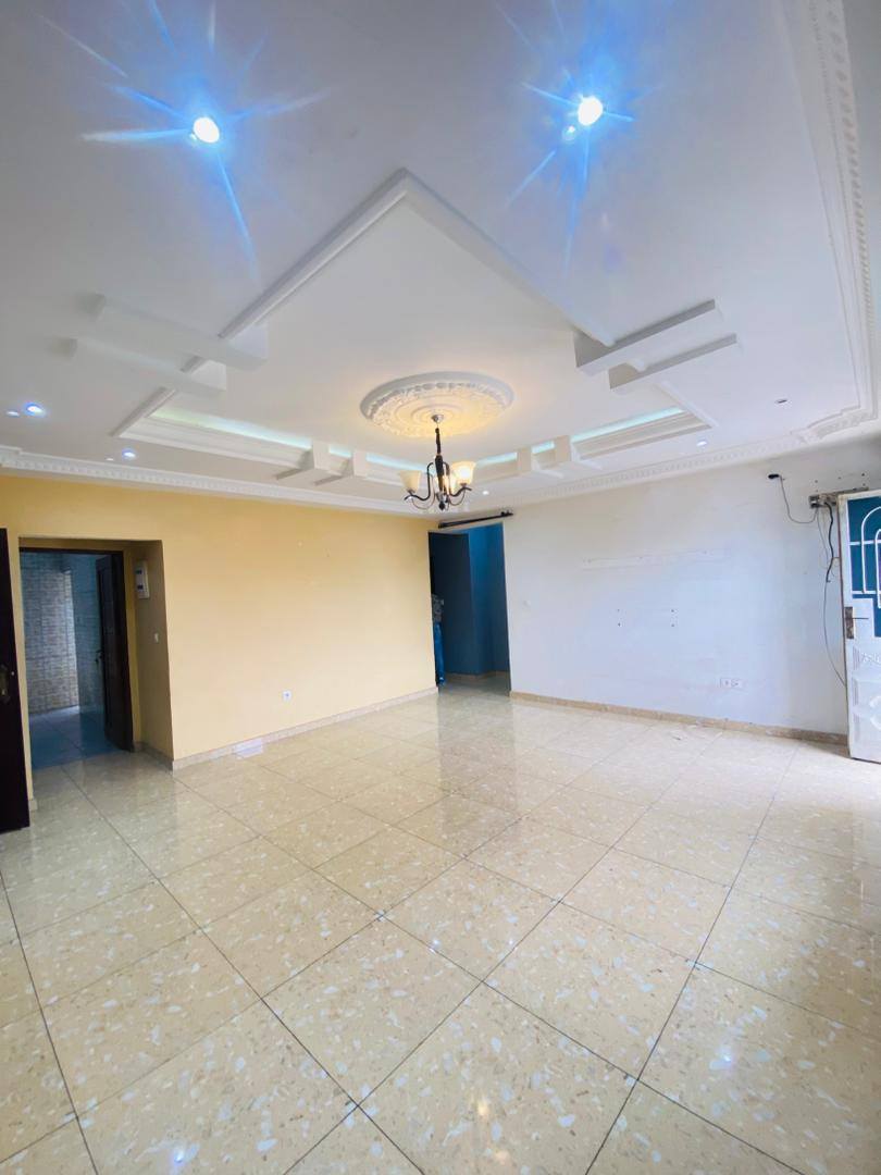 MAGNIFIQUE APPARTEMENT HAUT STANDING À LOUER À LOGPOM