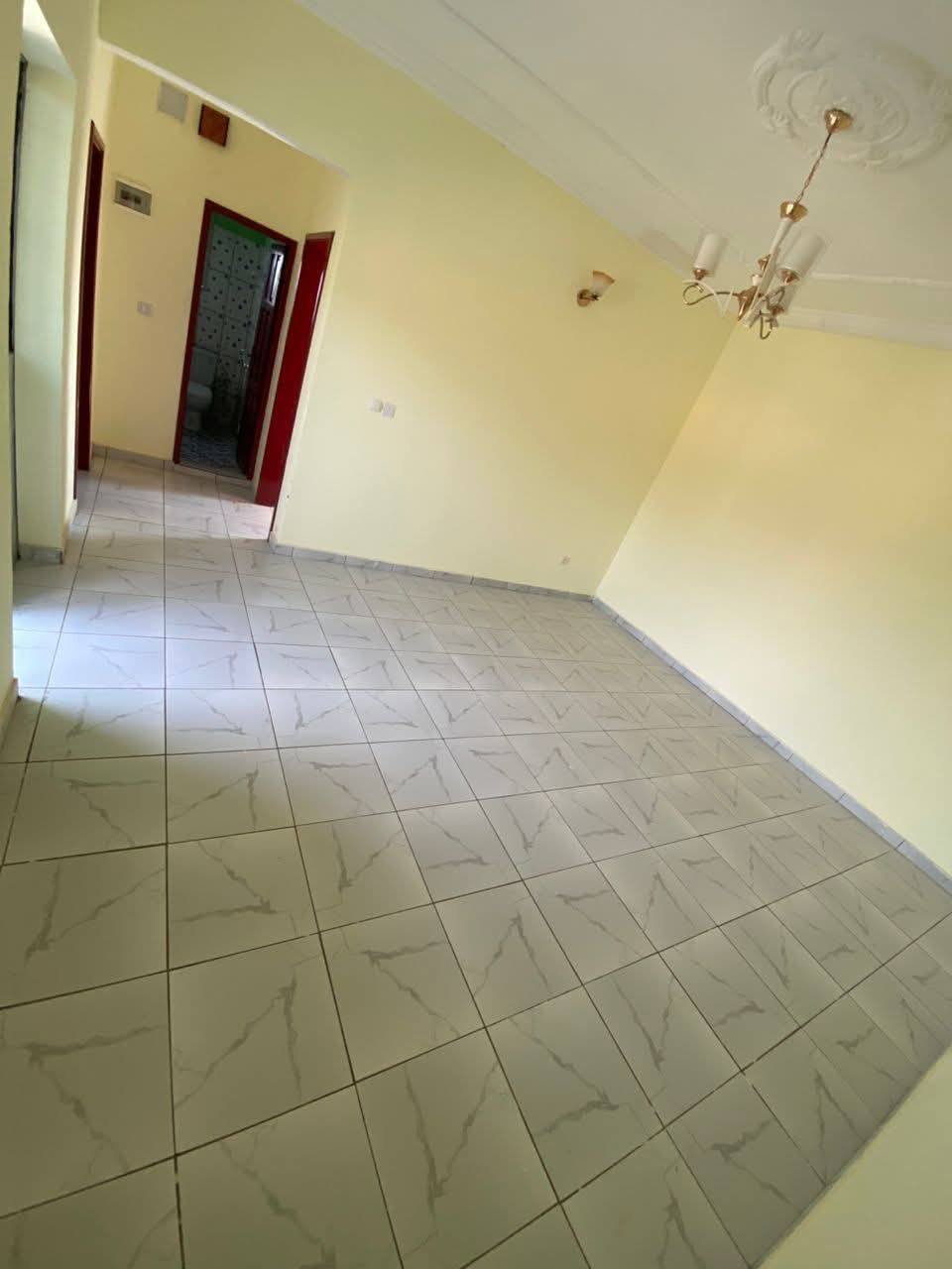 YAOUNDÉ – MIMBOMAN / MVOG ENYGUIÉ – STUDIO MODERNE À LOUER