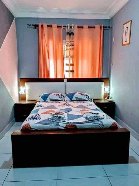 STUDIO MEUBLÉ HAUT STANDING – ANGUISSA, YAOUNDÉ